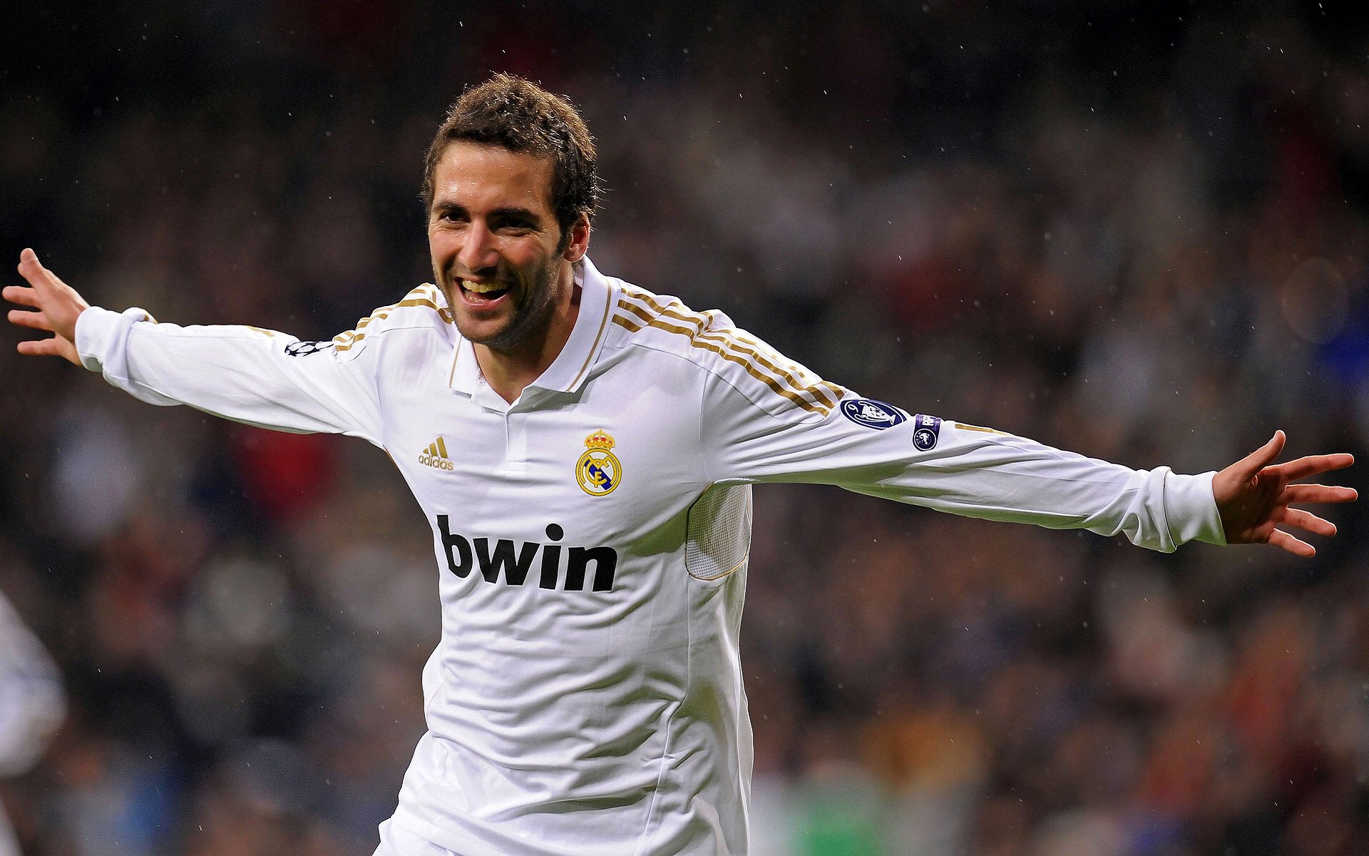 开云电竞入口-“马科斯·梅特罗的精准防守与快速进攻，成就阿根廷美洲狮队的致命武器”